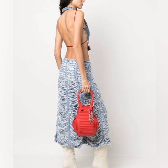 Diesel - Picture 4 of 12